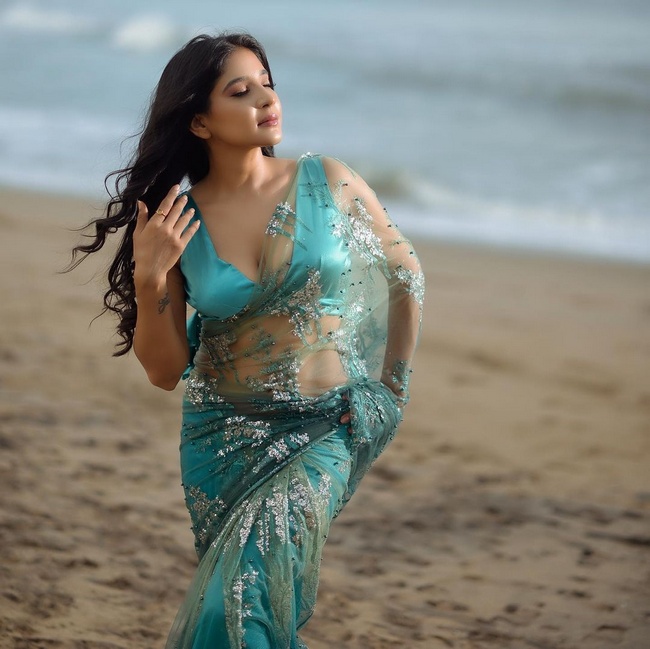 Sakshi Agarwal is Pretty Looks in a Floral Saree Sakshi Agarwal is Pretty Looks in a Floral Saree